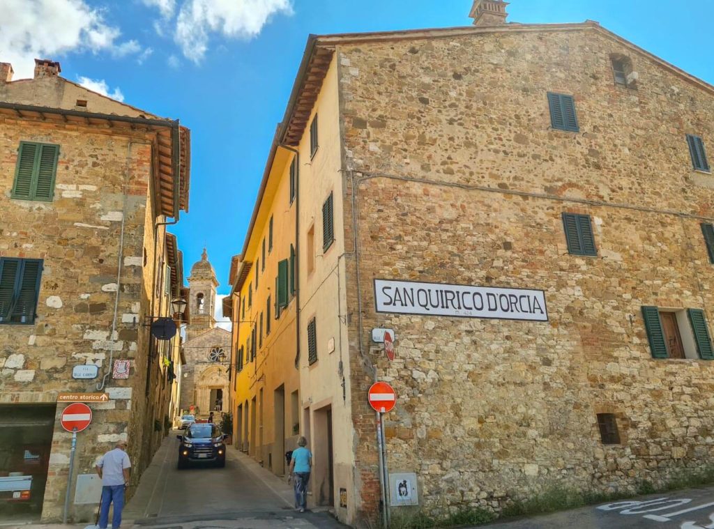 best-things-to-visit-in-val-d'orcia-san-quirico-dorcia