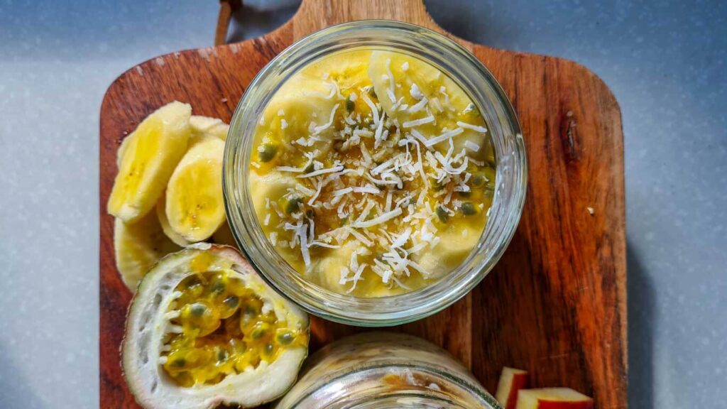 The-best-Overnight-oats-tropical-banana-passionfruit