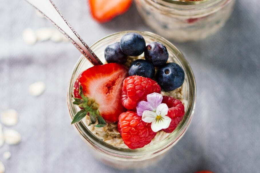 Triple Berry Overnight Oats Landscape edited