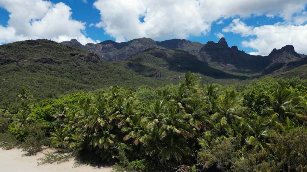 thorsborne-trail-4-day-itinerary-hinchinbrook-island