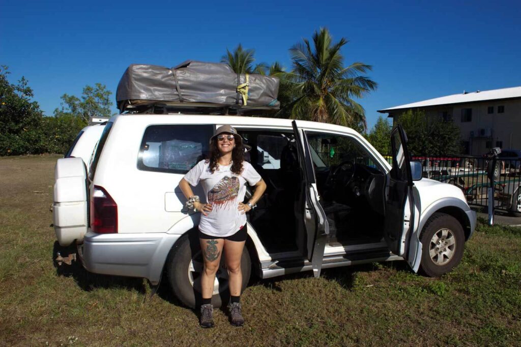 live-in-australia-on-a-working-holiday-visa-4wd-rooftop