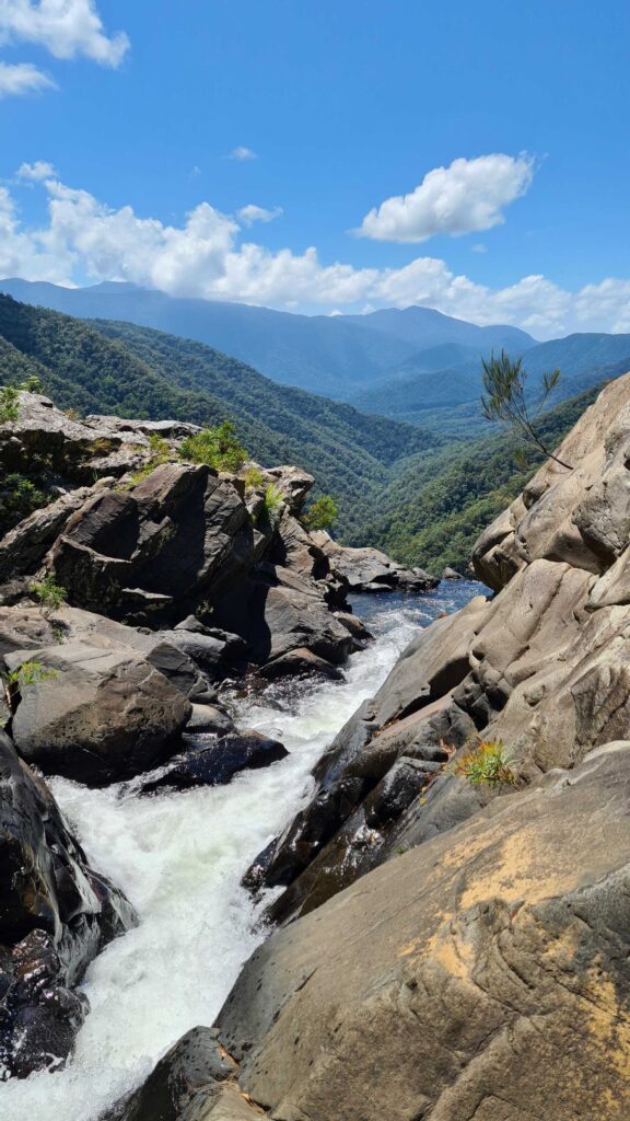 15 best waterfalls near cairns windin falls