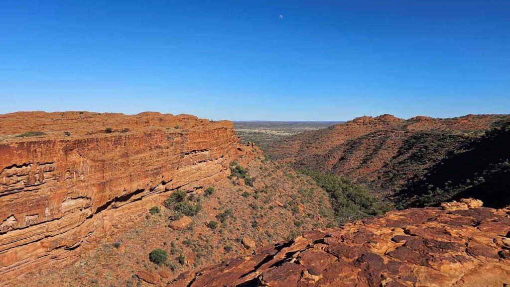 The-Complete-Itinerary-Adelaide-to-Darwin-kings-canyon