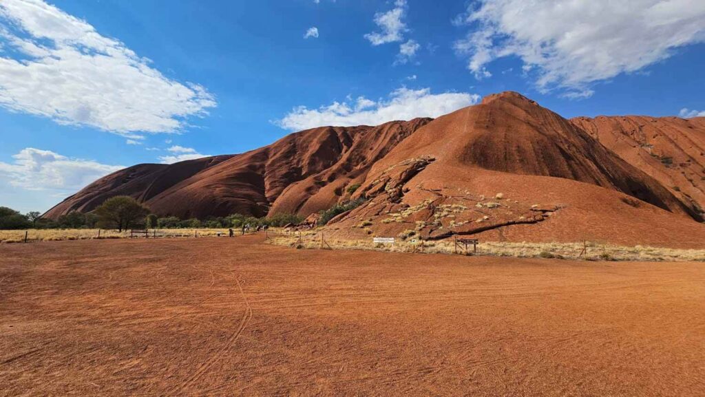 Itinerary-Adelaide-to-Darwin-uluru