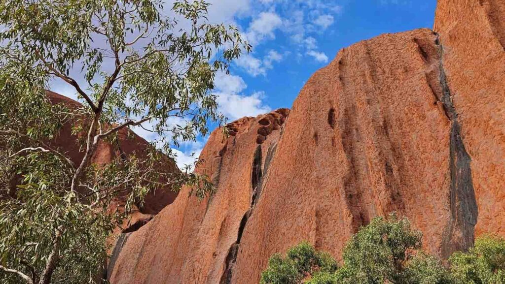 The-Complete-Itinerary-Adelaide-to-Darwin-uluru